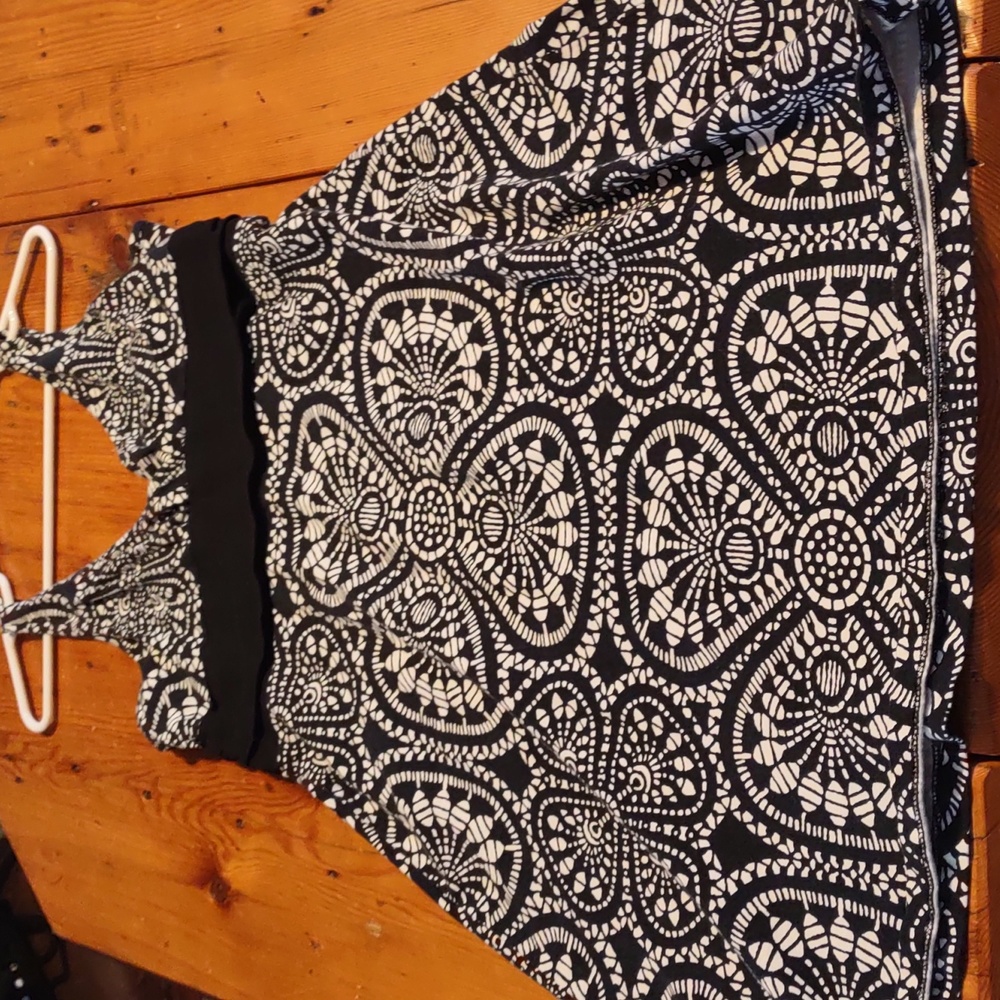 Patagonia sz l Black and White sundress